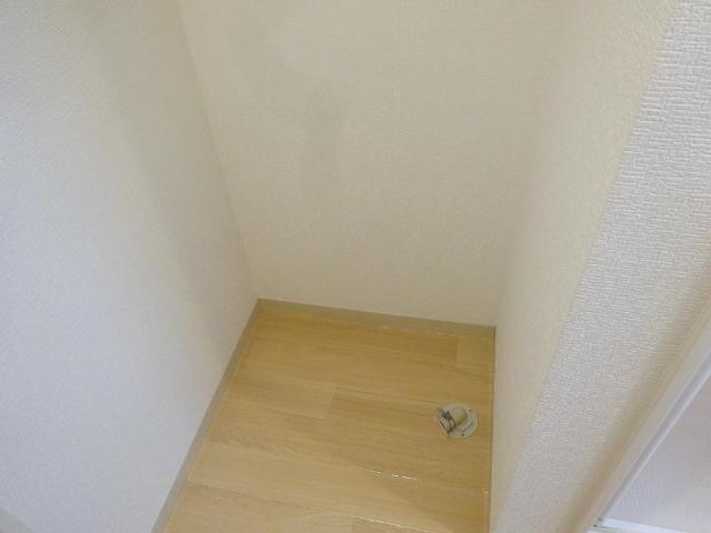 トリニティ　アコード 室内洗濯機置場