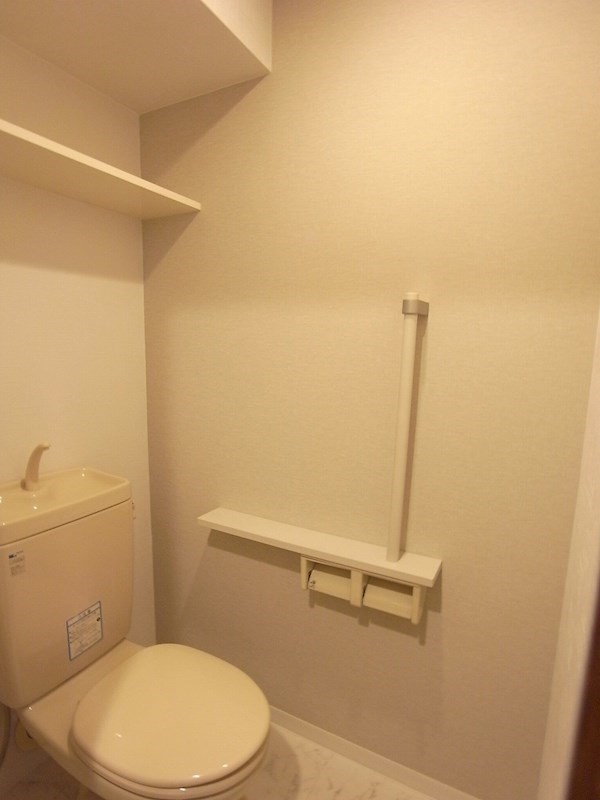 フレラヴィーヌ北本町 トイレ