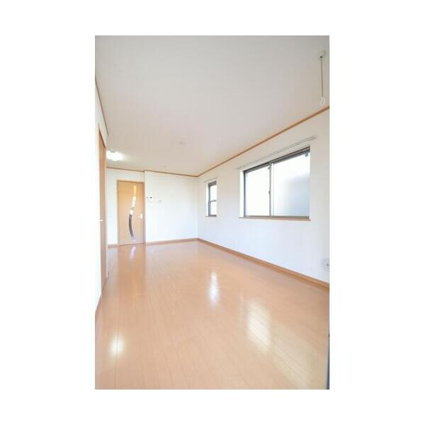 ソレイユ・駒場 リビング