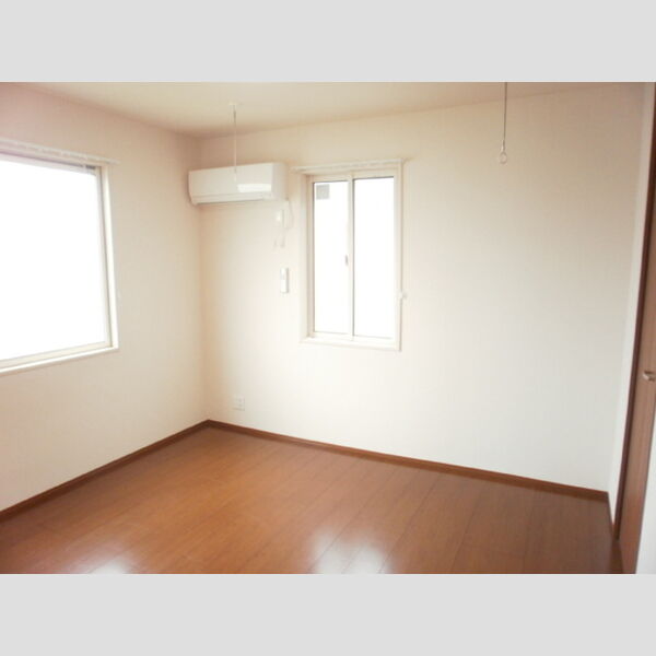 メゾンK　Ⅱ201号室 北洋室にもエアコン・室内物干有り☆