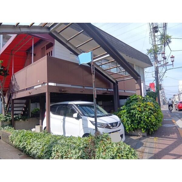 タッシ国立 店舗側