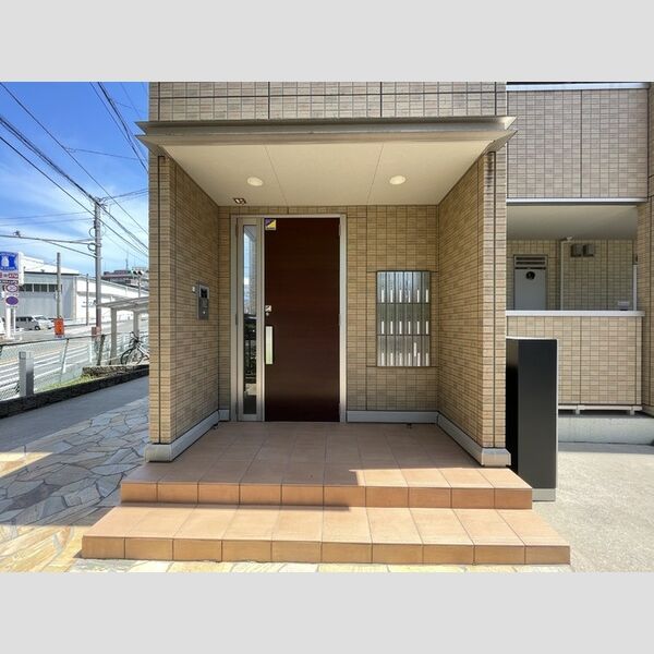 ラマージュⅡ エントランス　オートロック