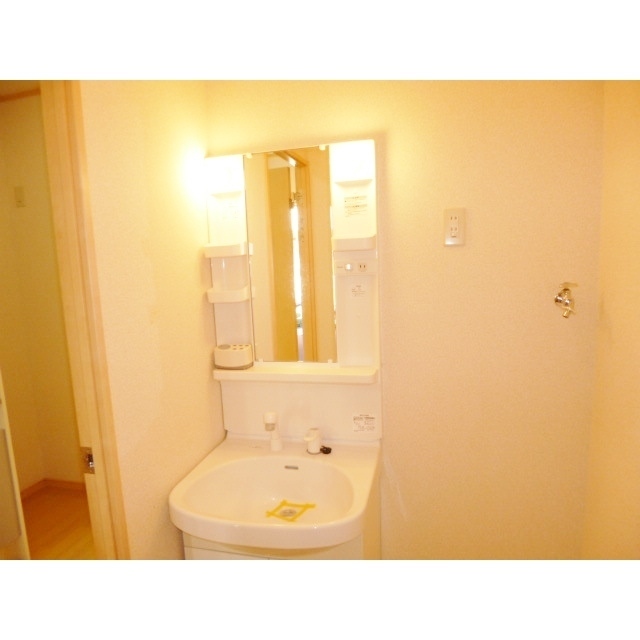 アムール DU MONDEⅡ211号室 内観