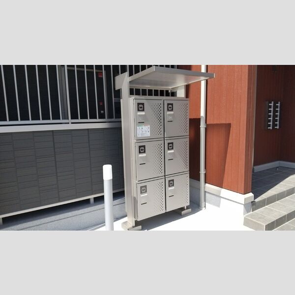 フォンテーヌ 宅配ボックス