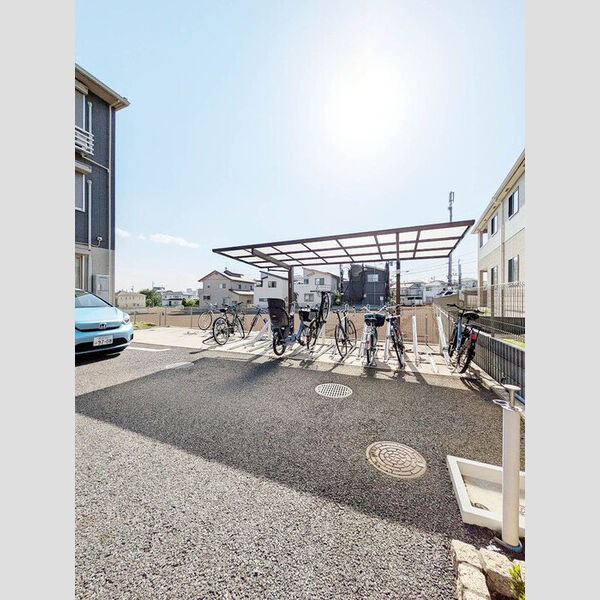 オリヴィエ203号室 駐輪場