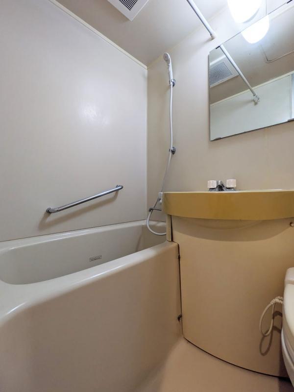 THE VALUE SHARED HOTEL TAKENOTSUKA バス