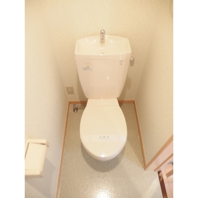 アムール川越IC2008秋本 内観