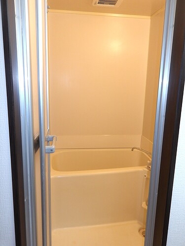 メゾンフラワー1階 浴室外観　※2025月9月撮影