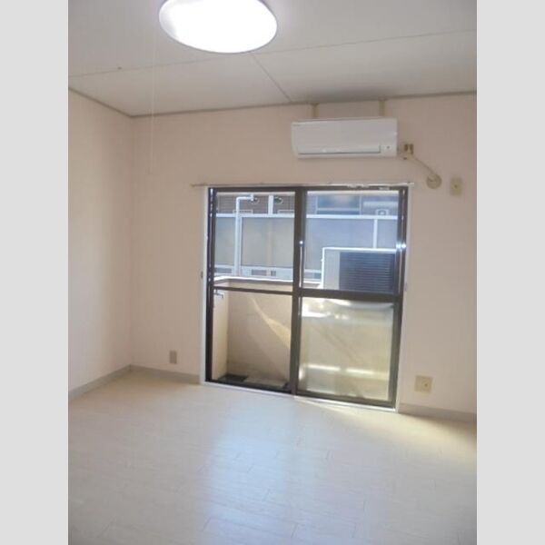 調布ハイムピア210号室 洋室