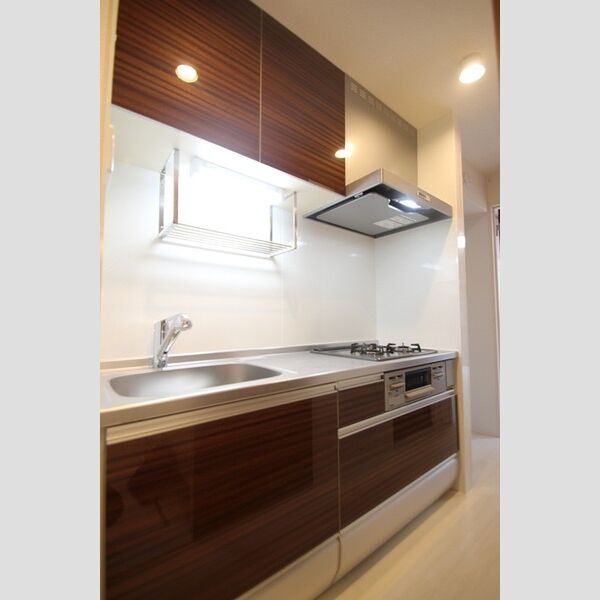 アヴァンセ新都心305号室 同建物別部屋の参考画像