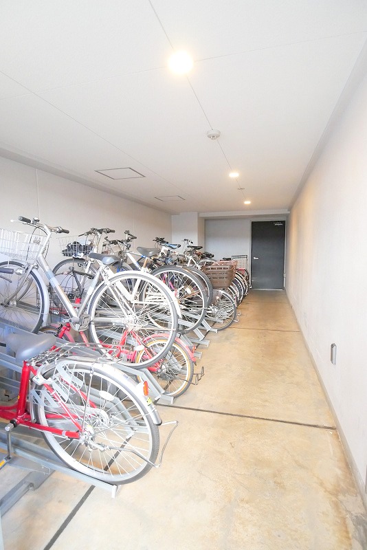 ＡＲＴＥＳＳＩＭＯ　ＬＩＮＫ　ＲＯＳＳＯ2階 外観