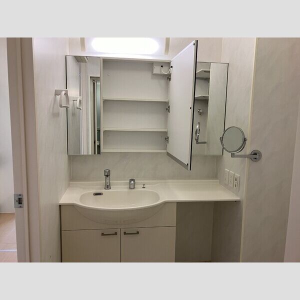 プリモ フィオーレ103号室 洗髪洗面化粧台