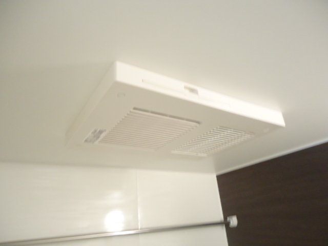 ルーモス102号室 浴室乾燥機（イメージ）