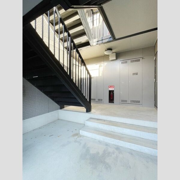 プリムヴェール　壱番館301号室 エントランス