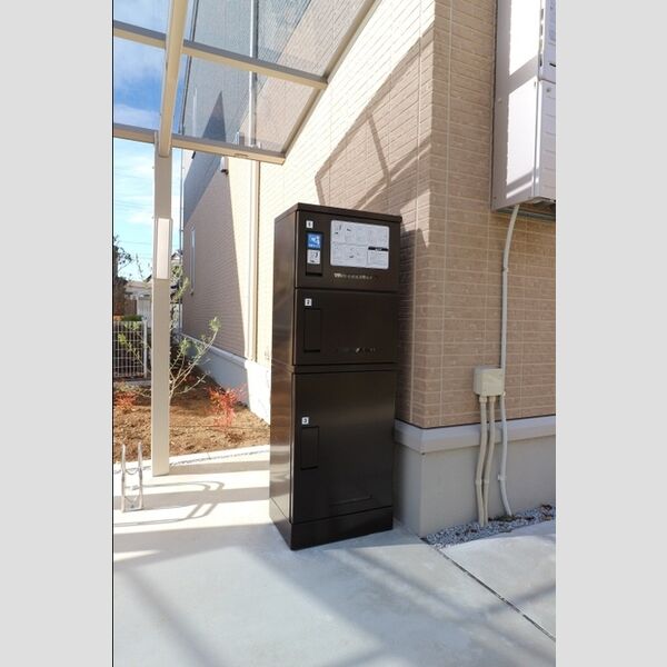 ジュモンターニュ 宅配ボックス