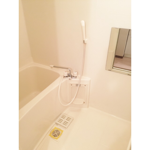 アムール SazemⅢ203号室 お風呂