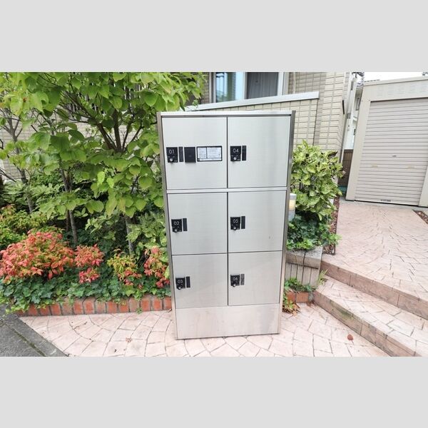 キャッソル嵯峨 宅配ボックス