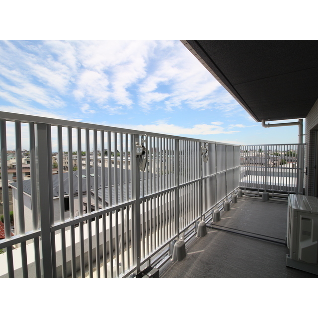 プレール・ドゥーク小竹向原502号室 502のバルコニー