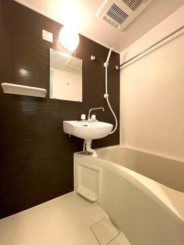 KT四ツ木102号室 お風呂