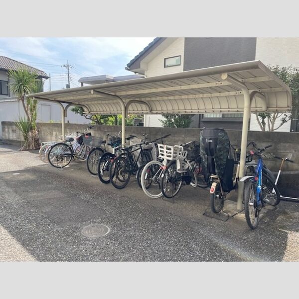 農住メゾンサニーホームズ　B202号室 駐輪場