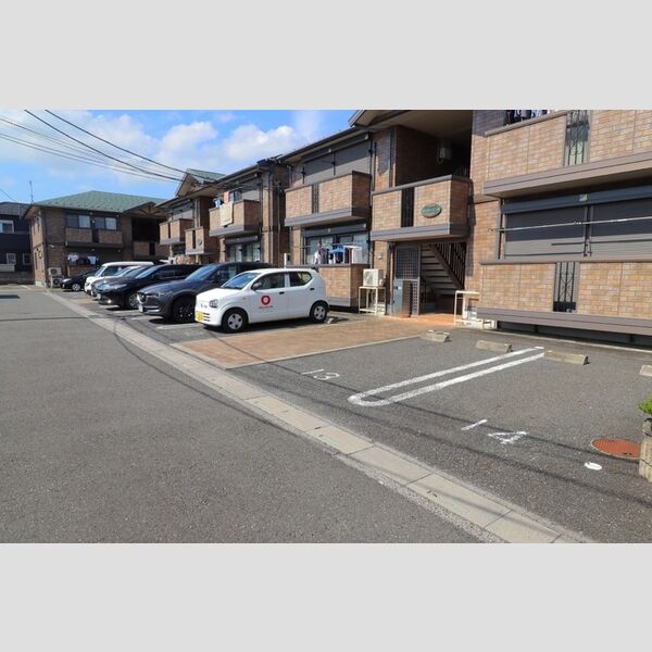 サンパティーク　B館 駐車場