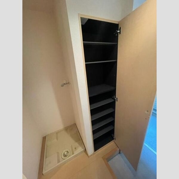 エリタージュ　Ⅱ シューズボックス