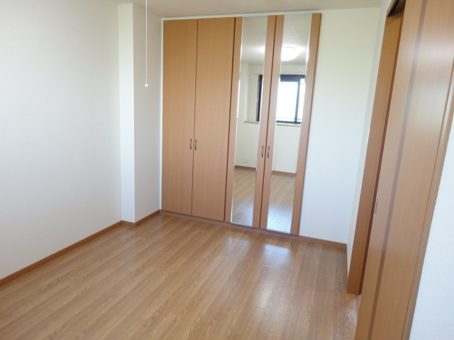 マーガレットガーデンⅢ306号室 洋室