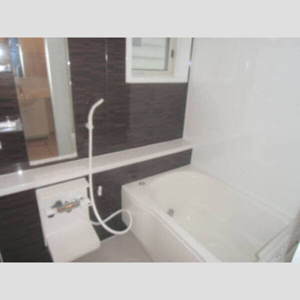 アローフィールド　B 浴室