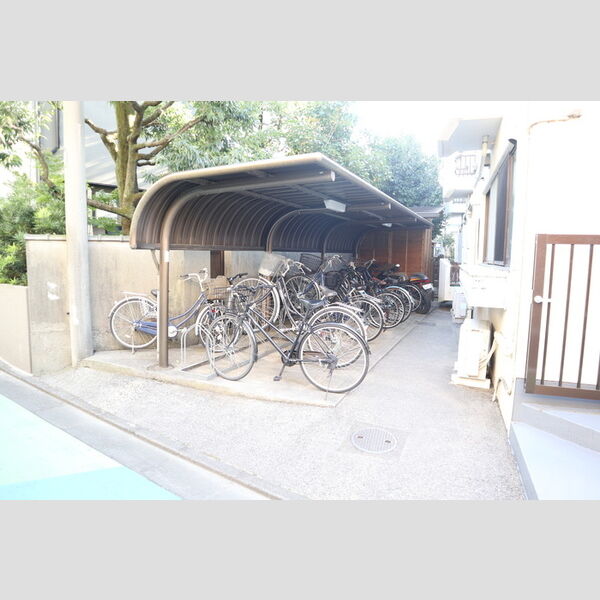 MM DAIMON205号室 駐輪場