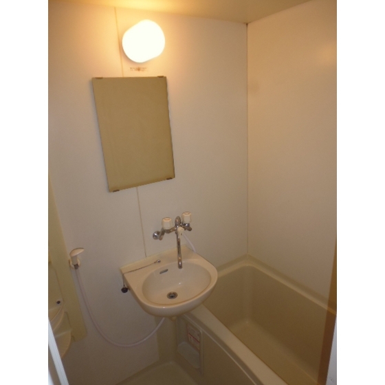 アネルバハイツＡＢ1階 内観