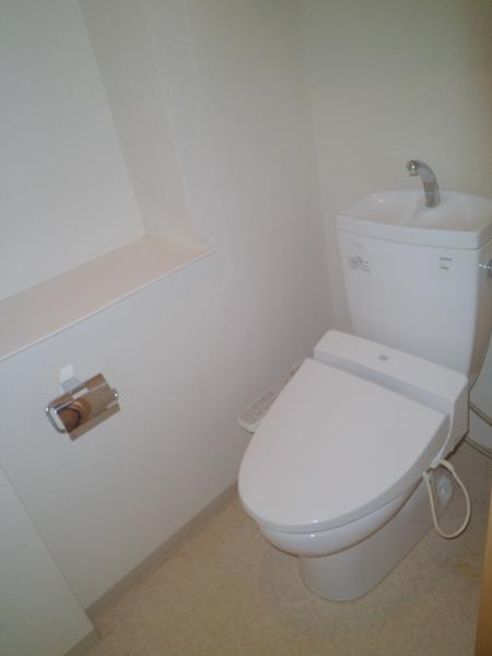 プレミアコンフォート西荻窪 トイレ