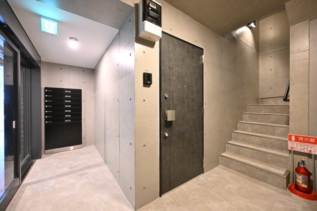 フェリデンシア御嶽山2階 エントランス