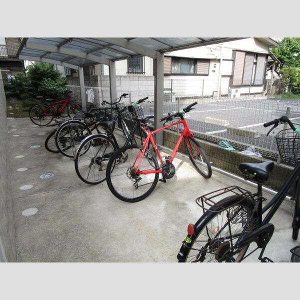 エスペランサ 駐輪場