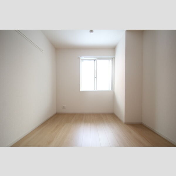 マウナケア102号室 洋室