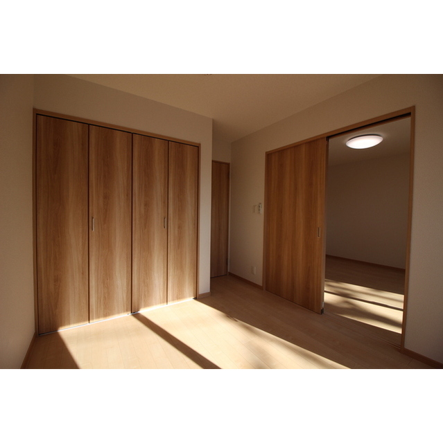 アムール East 内観