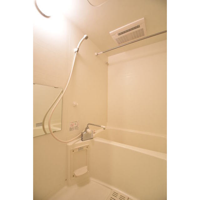 ＺＥＳＴＹ駒沢大学Ⅱ0101号室 お風呂