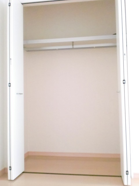 メゾン日野 収納