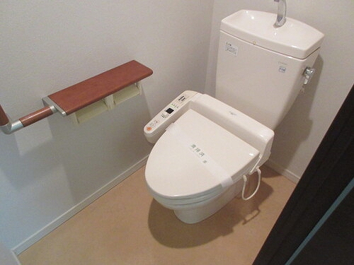 ライオンズヒルズ田端不動坂 トイレ　※前回募集時2020年8月の写真