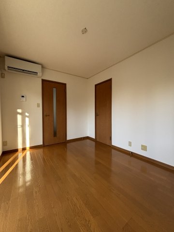 ガーデンホームズ0101号室 リビング