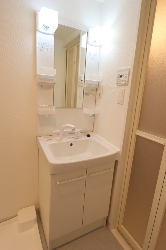 ＧＥＮＯＶＩＡ中野島3階 洗面