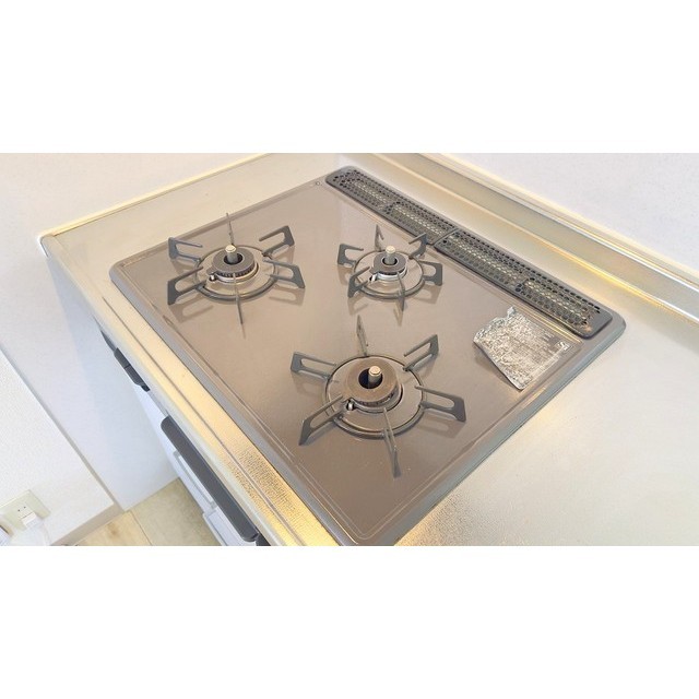 プレシャス　イースト ３口コンロ