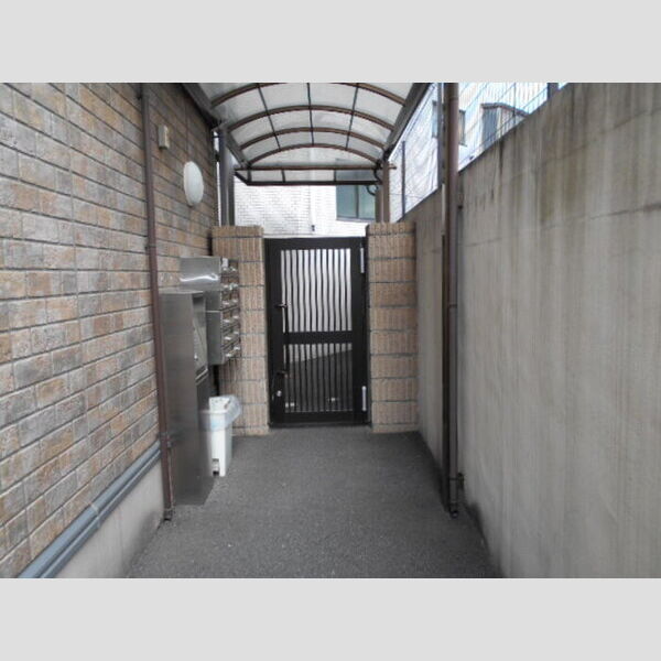 ルミエールK エントランス