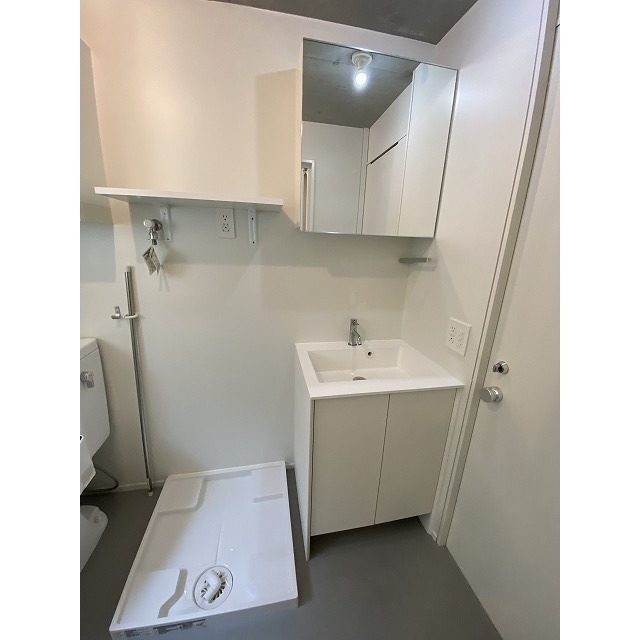 PASEO SANGENJAYA EAST WEST 内観