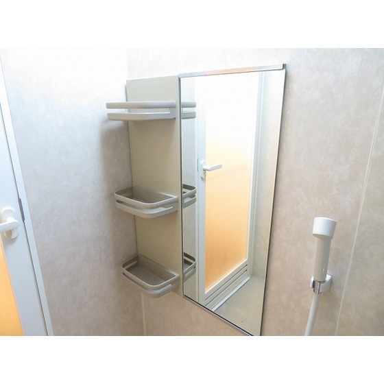 サン・ルミエール 浴室鏡