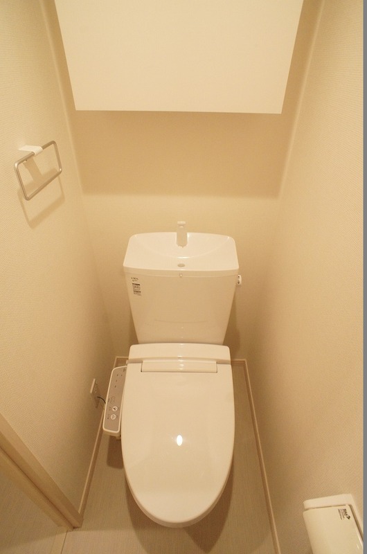 リブリ・Sana Isogo2階 トイレ