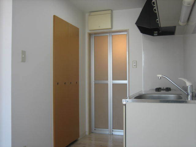 ＧＡＴＨＥＲ　ＨＯＵＳＥ0201号室 リビング