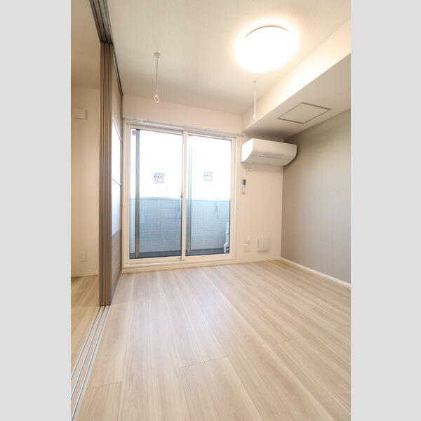 D-comodo深大寺北町303号室 居室