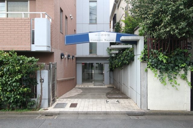 コーポ中里 エントランス