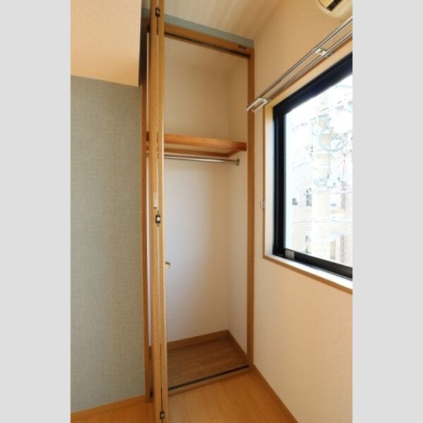 フラッツ・シゲ302号室 クローゼット