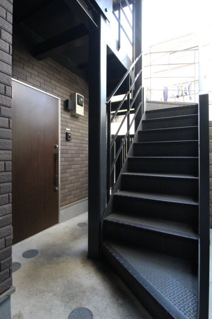 レーヴ中村橋1階 エントランス